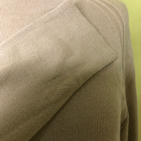 Brand New Ellen Tracey  Woman’s Beige Sweater w/ Turtleneck!! Pristine Condition - Picture 7 of 12
